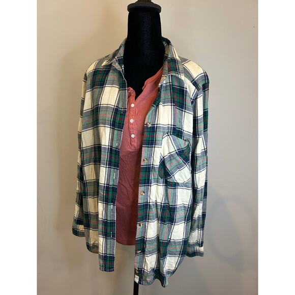 American Eagle Outfitters Tops - American Eagle Boyfriend Fit Plaid Flannel Shirt Size L Cozy Cabin Style